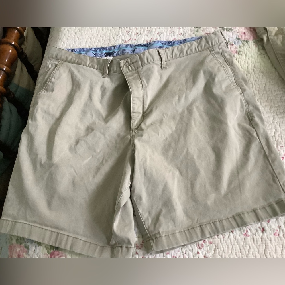 Tommy Bahama Borcaray shorts